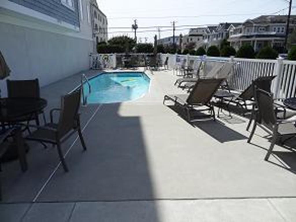 401 EAST STANTON ROAD 103 TAHITIAN CONDOS WILDWOOD CREST SUMMER